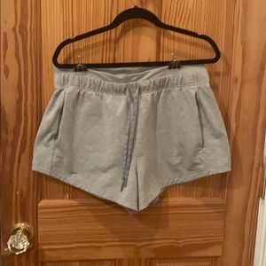 Lululemon inner glow short modal